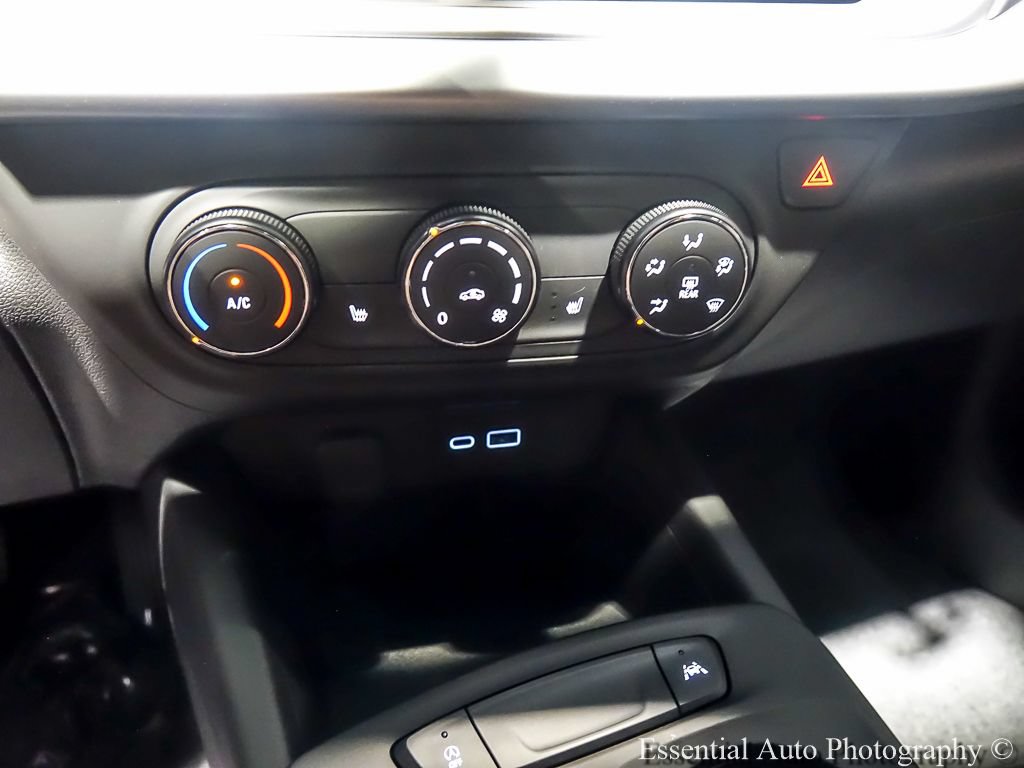 New 2026 Chevrolet Trax RS w/ Sunroof Package FWD image 17
