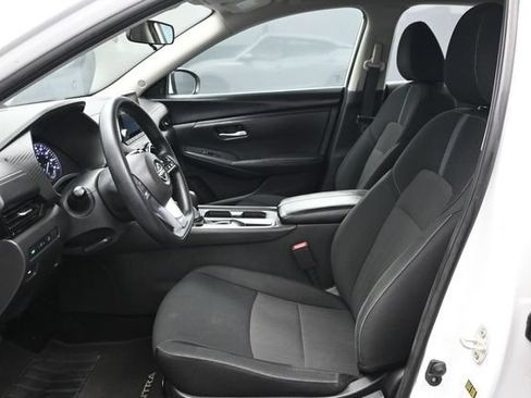 Used 2025 Nissan Sentra SV FWD image 7