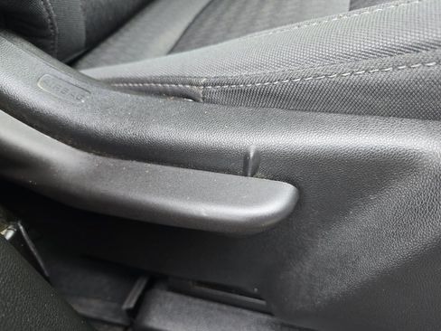 Used 2022 Chevrolet Silverado 1500 LT w/ Z71 Off-Road Package image 21