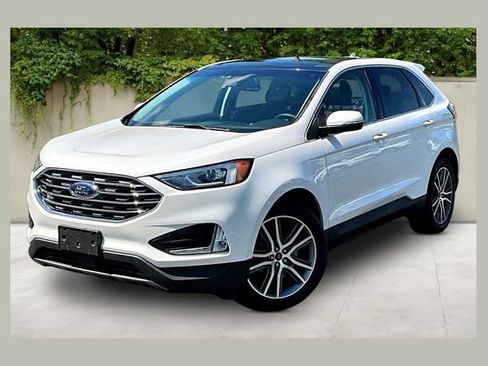 Used 2019 Ford Edge Titanium w/ Cold Weather Package AWD/4WD image 1