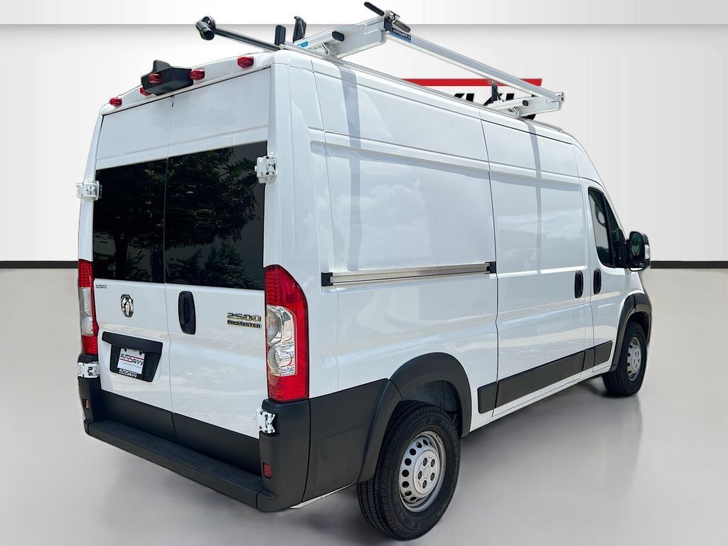 Used 2024 RAM ProMaster 2500 w/ Convenience Group FWD image 7