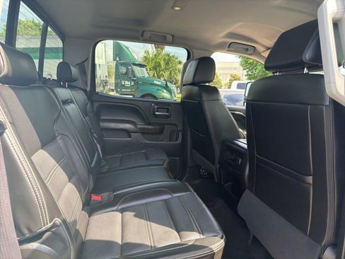 Used 2016 GMC Sierra 2500 Denali w/ Suspension Package, Off-Road AWD/4WD image 16