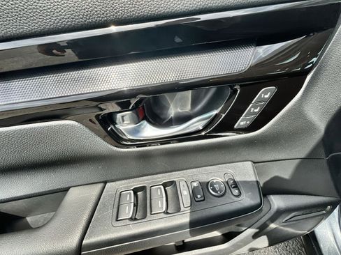 Used 2025 Honda CR-V EX-L image 23
