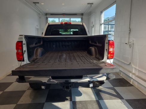 Used 2019 Chevrolet Silverado 2500 LTZ w/ Vortec Plus Package AWD/4WD image 10