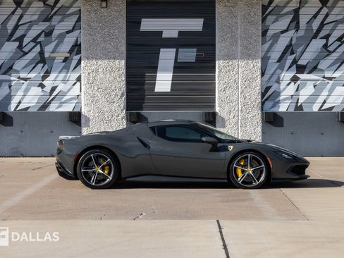 Used 2023 Ferrari 296 GTB Base image 17