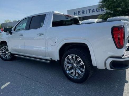 Used 2025 GMC Sierra 1500 Denali w/ Denali Reserve Package AWD/4WD image 4