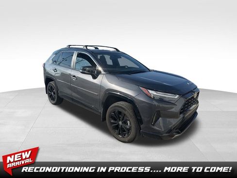 Used 2024 Toyota RAV4 XSE w/ Weather Package AWD/4WD image 1