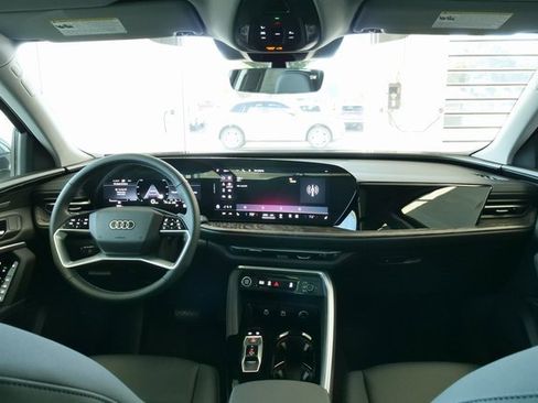 New 2025 Audi Q5 Premium Plus image 18