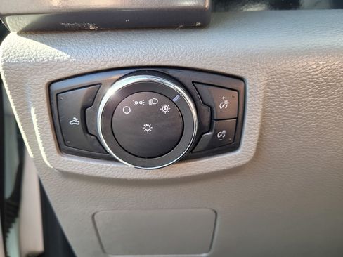 Used 2022 Ford F250 XLT AWD/4WD image 24