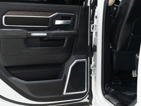 Used 2019 RAM 3500 Laramie image 26