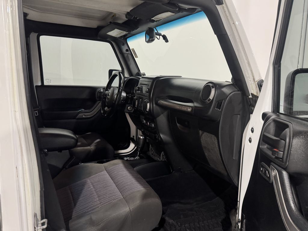 Used 2012 Jeep Wrangler Unlimited Sport AWD/4WD image 17
