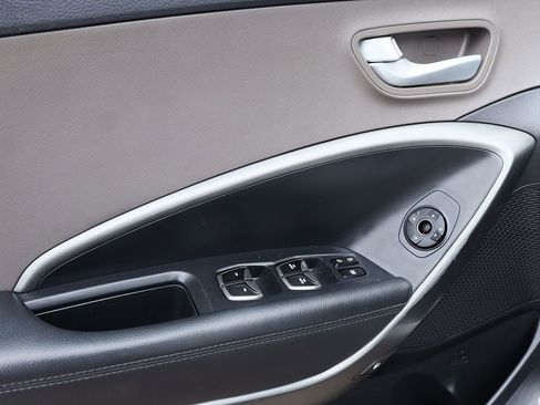 Used 2017 Hyundai Santa Fe Sport image 37