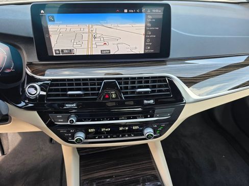 Used 2021 BMW 540i w/ Convenience Package RWD image 22