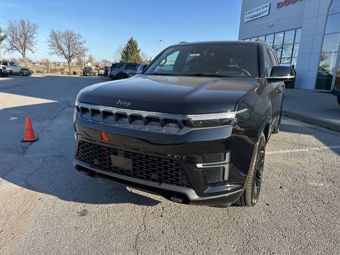 New 2026 Jeep Grand Wagoneer L Limited image 11