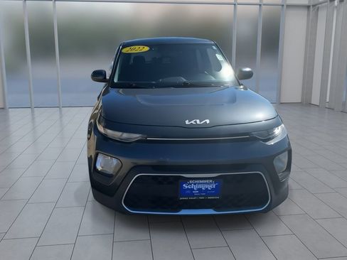 Used 2022 Kia Soul LX image 3