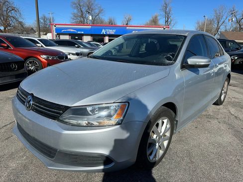 Used 2013 Volkswagen Jetta SE image 28
