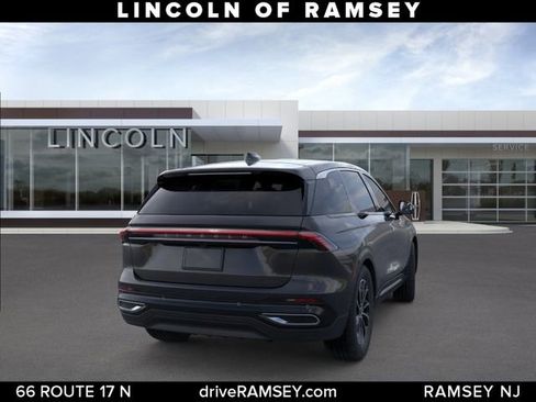New 2026 Lincoln Nautilus Premier AWD/4WD image 9