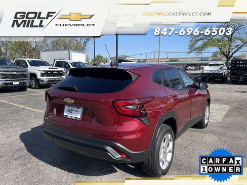Used 2025 Chevrolet Trax LS w/ LS Convenience Package FWD image 7