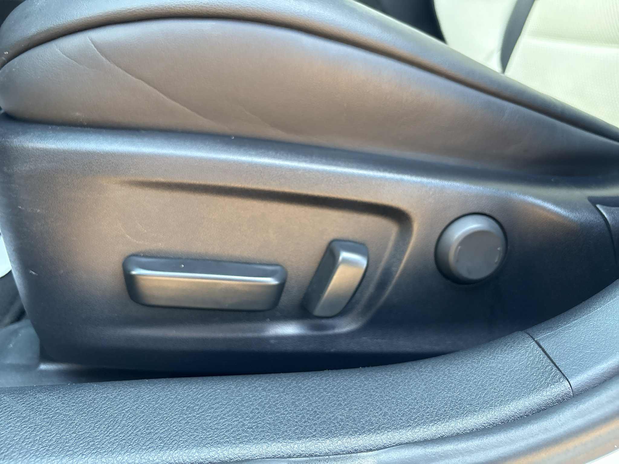 Used 2022 Lexus IS 350 F Sport w/ Navigation Package RWD image 11