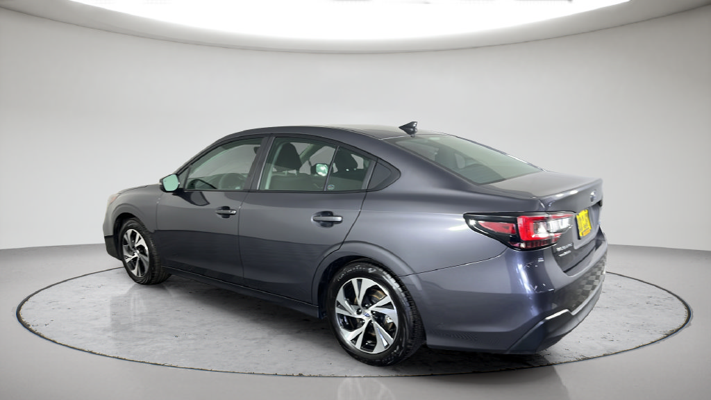 Used 2025 Subaru Legacy Premium AWD/4WD image 12