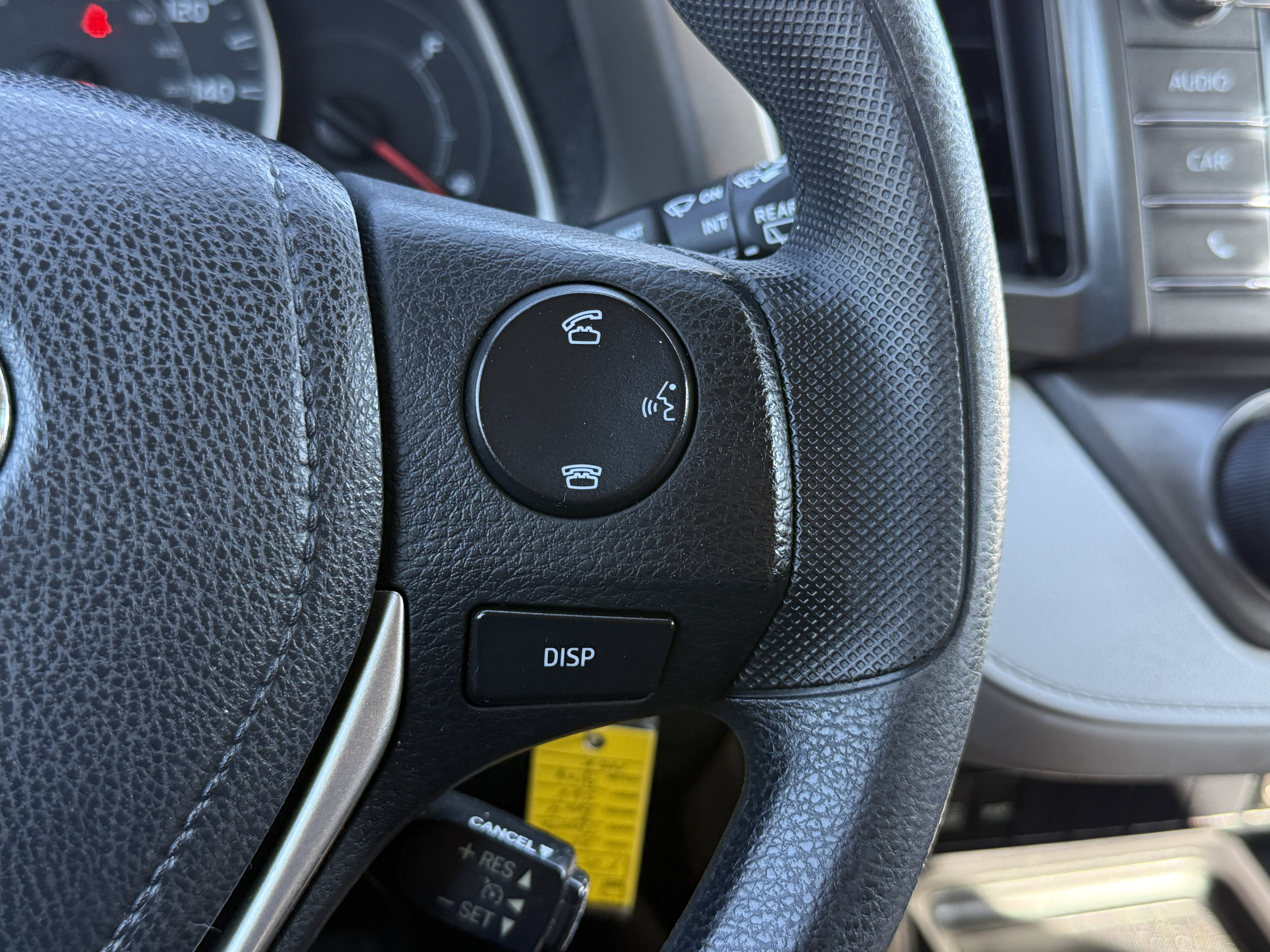 Used 2015 Toyota RAV4 LE AWD/4WD image 24