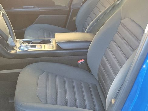 Used 2019 Ford Fusion SE image 18