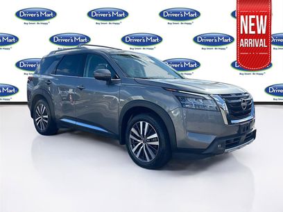 Used 2022 Nissan Pathfinder Platinum w/ Cargo Package