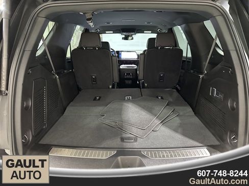 Used 2025 Chevrolet Tahoe RST w/ Comfort Package image 17