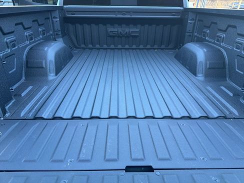 New 2026 GMC Sierra 1500 SLT w/ SLT Premium Plus Package AWD/4WD image 13