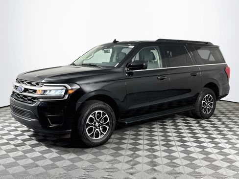 Used 2024 Ford Expedition Max XLT RWD image 4