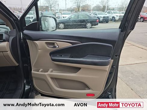 Used 2017 Honda Pilot LX image 35