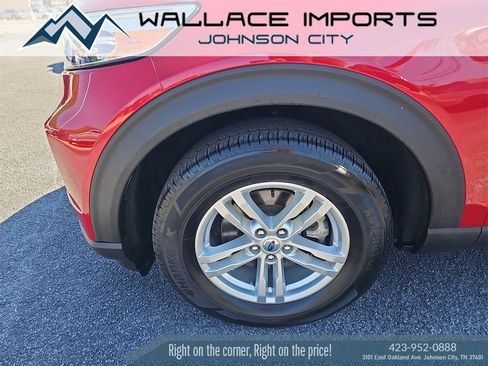 Used 2023 Ford Explorer XLT image 8