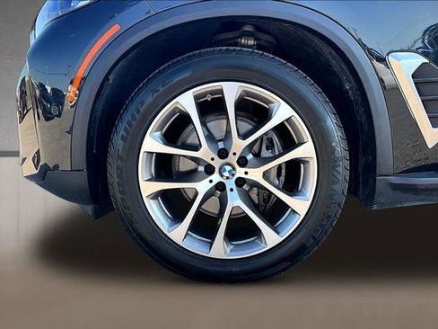 Used 2024 BMW X5 xDrive40i AWD/4WD image 8