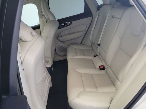 Used 2023 Volvo XC60 B5 Plus AWD/4WD image 13