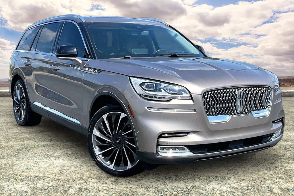 Used 2020 Lincoln Aviator Reserve w/ Equipment Group 202A AWD/4WD image 1