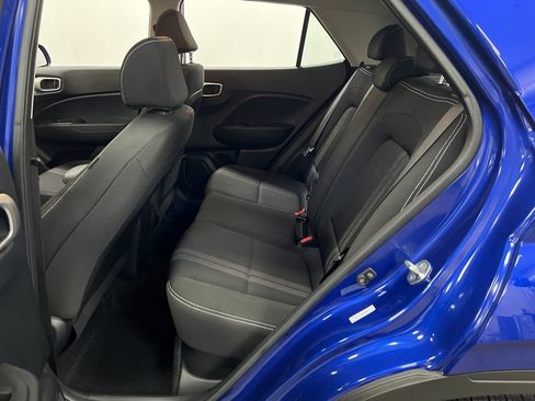 Used 2023 Hyundai Venue SEL FWD image 26