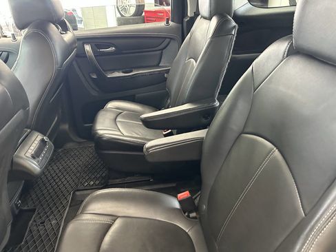 Used 2017 GMC Acadia Limited SLT image 6