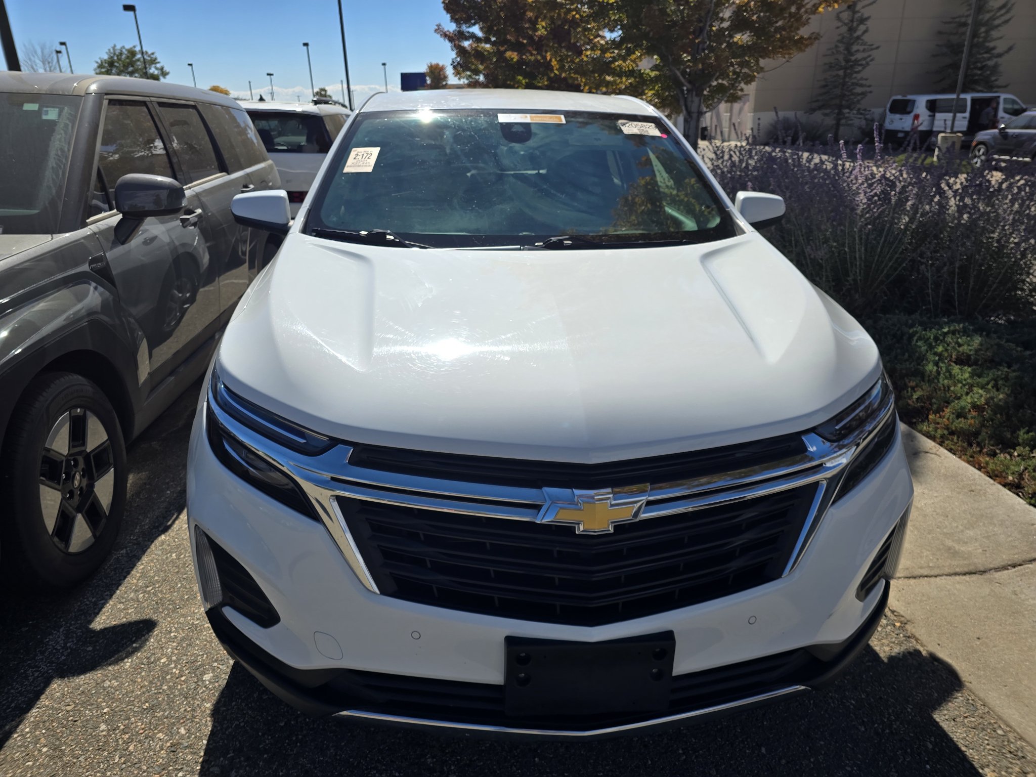 Used 2024 Chevrolet Equinox LT AWD/4WD image 8