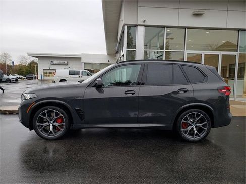 New 2026 BMW X5 M60i image 8