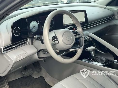 Certified 2024 Hyundai Elantra SEL w/ Convenience Package FWD image 14