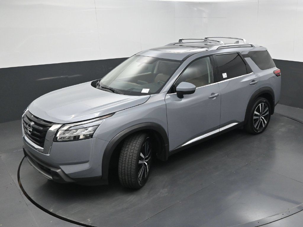 Used 2023 Nissan Pathfinder Platinum AWD/4WD image 37