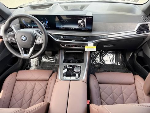 Used 2026 BMW X5 xDrive50e AWD/4WD image 15