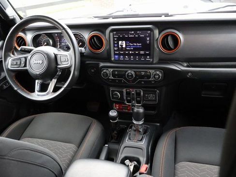 Used 2023 Jeep Gladiator Mojave w/ Trailer Tow Package AWD/4WD image 12