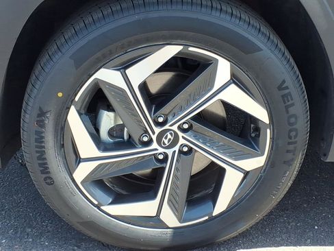 Certified 2024 Hyundai Tucson Limited AWD/4WD image 9