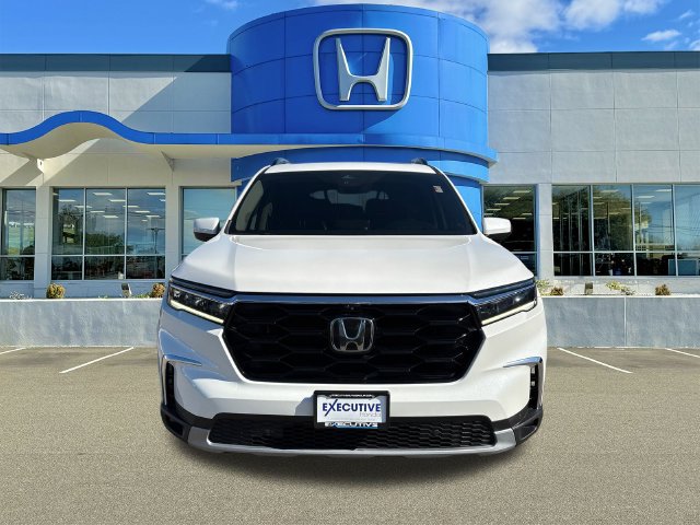 Used 2023 Honda Pilot Elite image 6