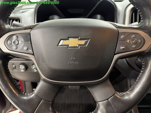 Used 2019 Chevrolet Colorado Z71 AWD/4WD image 17