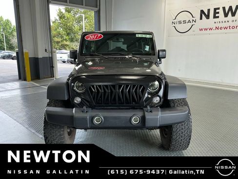 Used 2017 Jeep Wrangler Unlimited Sport w/ Quick Order Package 24S AWD/4WD image 31