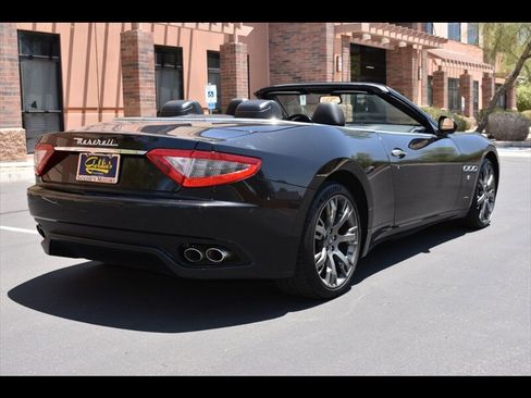 Used 2015 Maserati GranTurismo Convertible image 13
