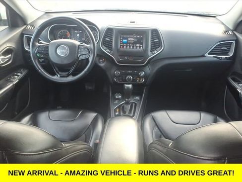 Used 2019 Jeep Cherokee Altitude image 11