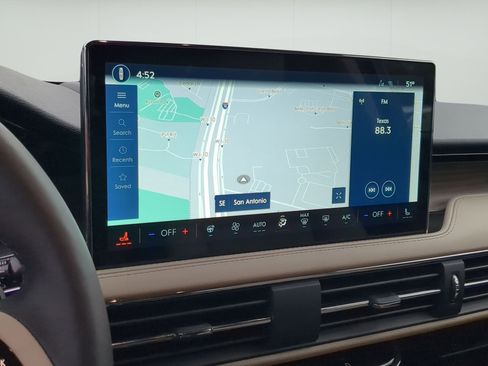 New 2026 Lincoln Corsair Reserve FWD image 17